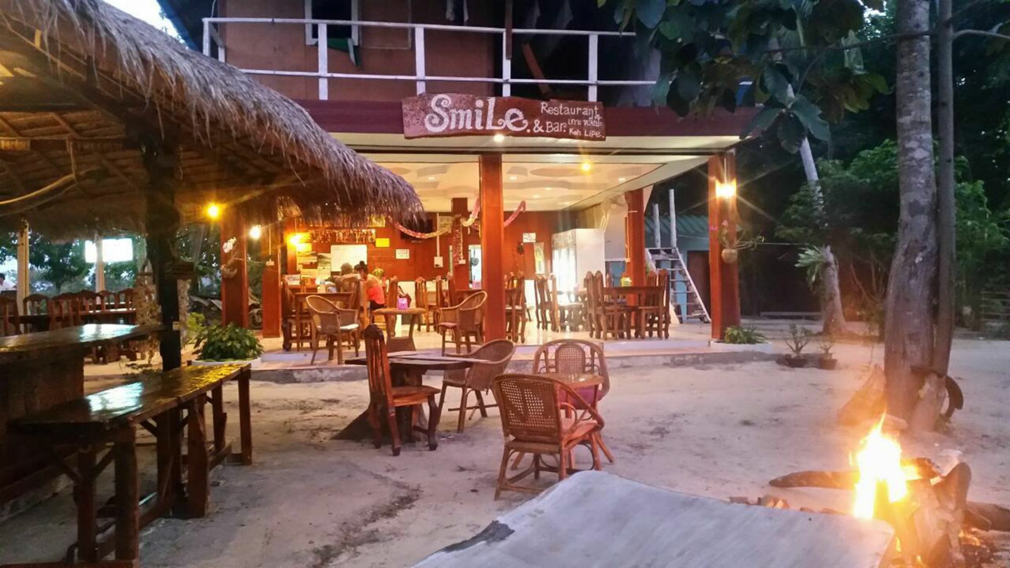 Smile Sunset Resort Koh Lipe Exterior photo